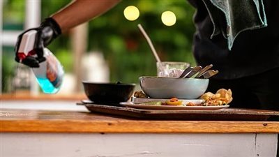  مربية جزائرية سممت عائلة فرنسية مكونة من 3 أطفال 