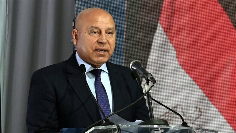 وزير الصناعة والتنمية