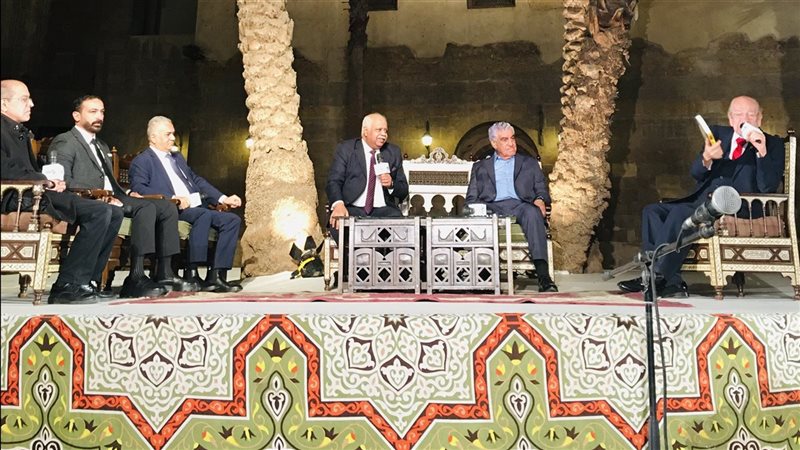 جانب من المناظرة