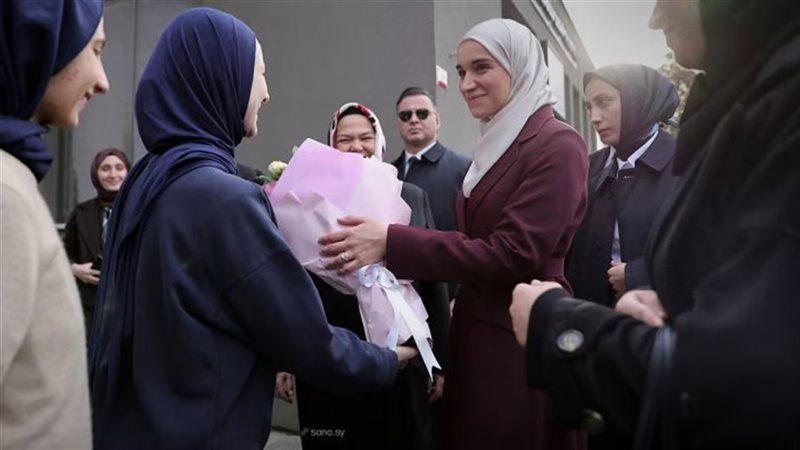 لطيفة الشرع في أسطنبول