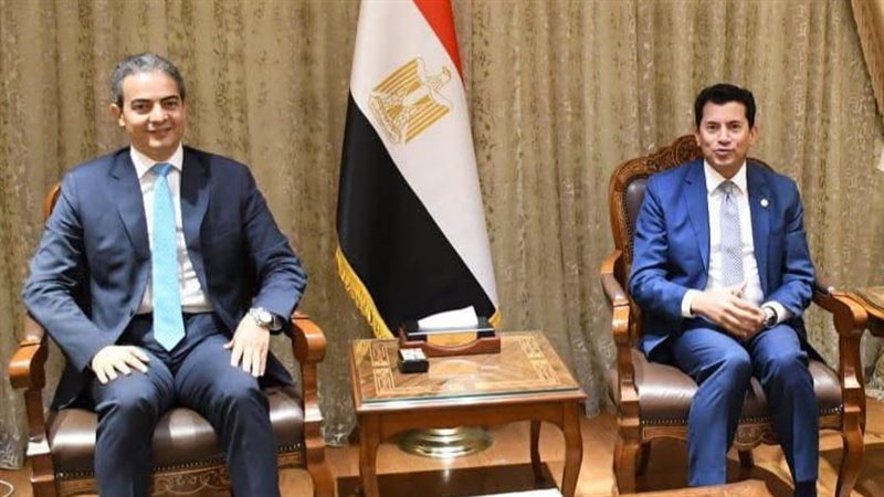 وزير الرياصة ونقيب