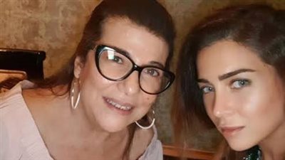 مي عز الدين : طول ما أمك جنبك يبقى أنت مخسرتش أي حاجة