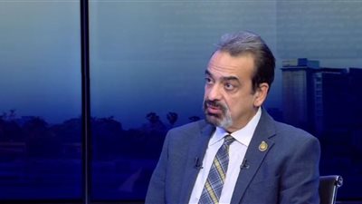 متحدث الصحة يحذر: أطباء مزيفون على السوشيال ميديا والقانون يواجههم بالحبس