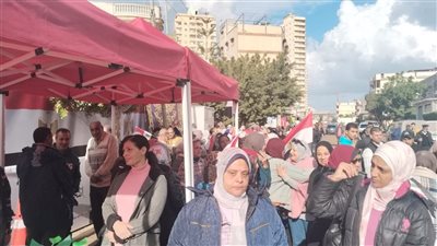 إدارة المنتزة ثان التعليمية تنظم مسيرة لتشجيع المواطنين على الإدلاء بأصواتهم