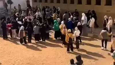 غياب الرقابة يشعل الأزمة.. مشاجرة بين طالبات السادات الثانوية تثير غضب أولياء 