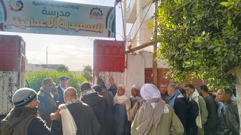 توافد الناخبين بدائرة