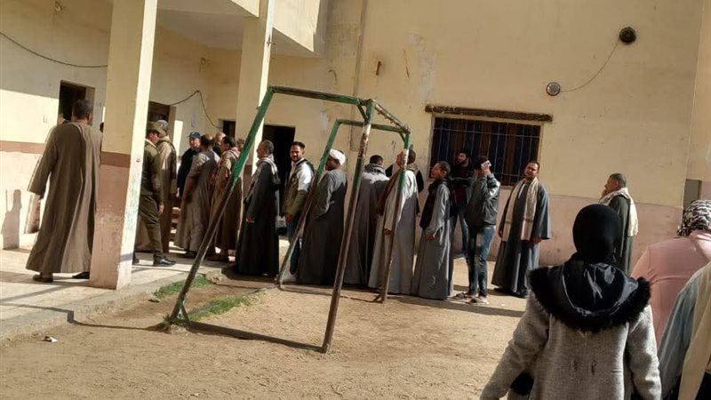 توافد الناخبين بلجان