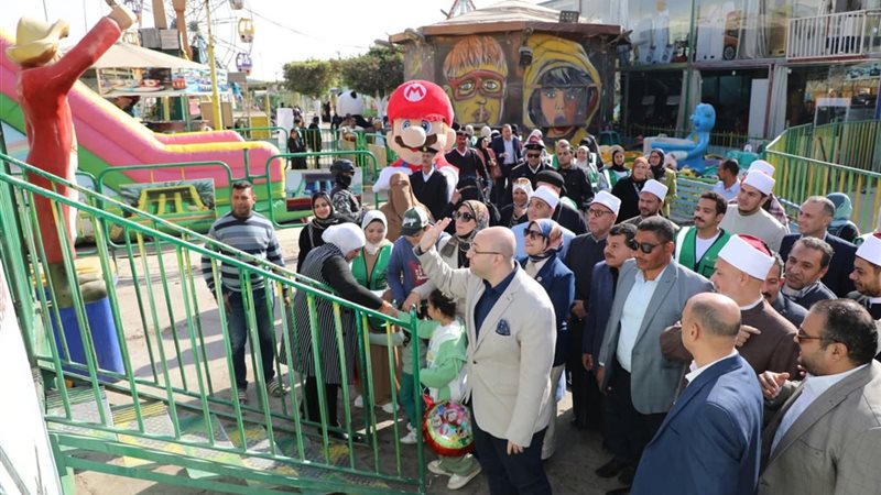 محافظ بنى سويف خلال