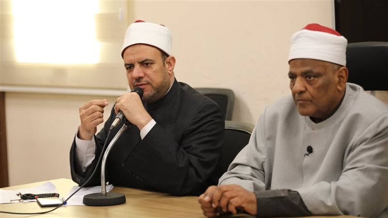 جانب من الندوة