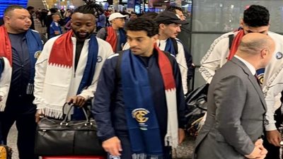 وصول بعثة بيراميدز إلى قطر استعدادا لنصف نهائي كأس الإنتركونتيننتال|صور