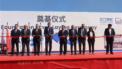 باستثمارات 70 مليون دولار.. محافظ السويس يشهد وضع حجر أساس مصنع شين مين للزجاج