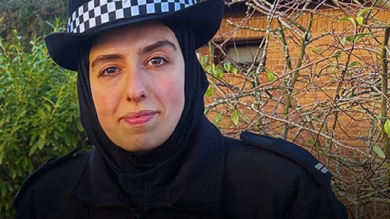  الحجاب الآمن يدخل