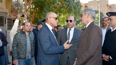 محافظ الأقصر يتفقد لجان اليوم الثاني لانتخابات مجلس النواب 2025
