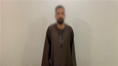 سقوط متهم بتوزيع بطاقات إرشادية وأموال لصالح مرشح بأسيوط