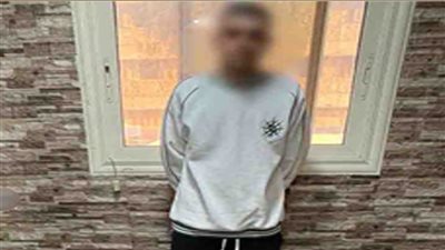 القبض على شخص بحوزته كروت دعاية انتخابية لتوجيه المواطنين بدائرة بدر