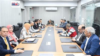 محافظ الفيوم يتابع غلق لجان التصويت في ختام اليوم الثاني بانتخابات مجلس النواب