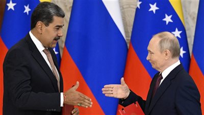 كيف علق البيت الأبيض على المكالمة الهاتفية بين زعيمي روسيا وفنزويلا؟