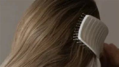 طرق طبيعية للتخلص من رائحة الشعر غير المرغوبة خلال فصل الشتاء 	