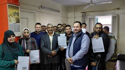 بعد تسلمهم عقود العمل.. السعادة تجتاح 14 من أبناء بنى سويف من ذو الهمم 