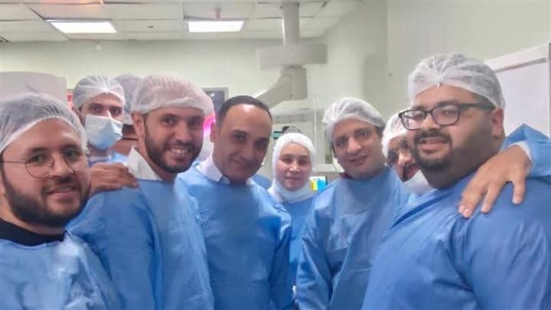 بعض أعضاء الفريق