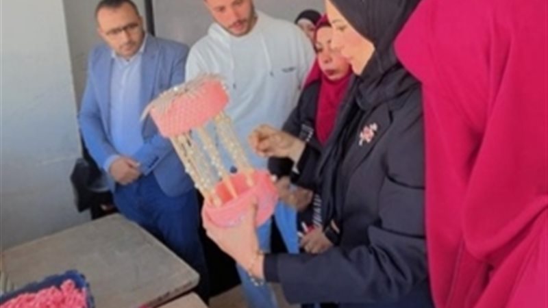 جانب من التطبيقات