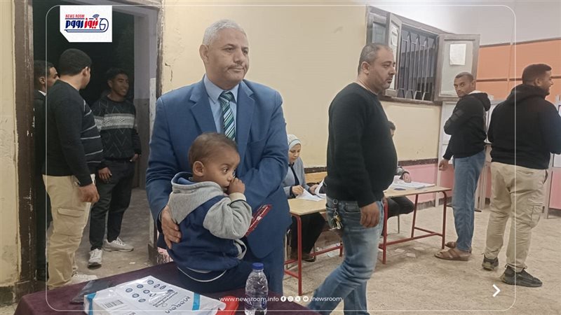 رئيس اللجنة