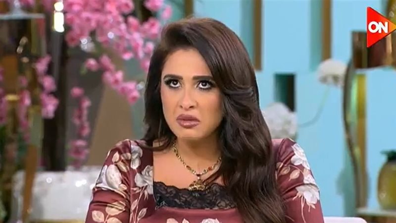 ياسمين عبد العزيز