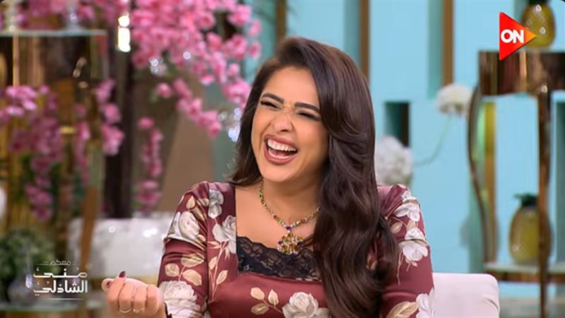 الفنانة ياسمين عبدالعزيز