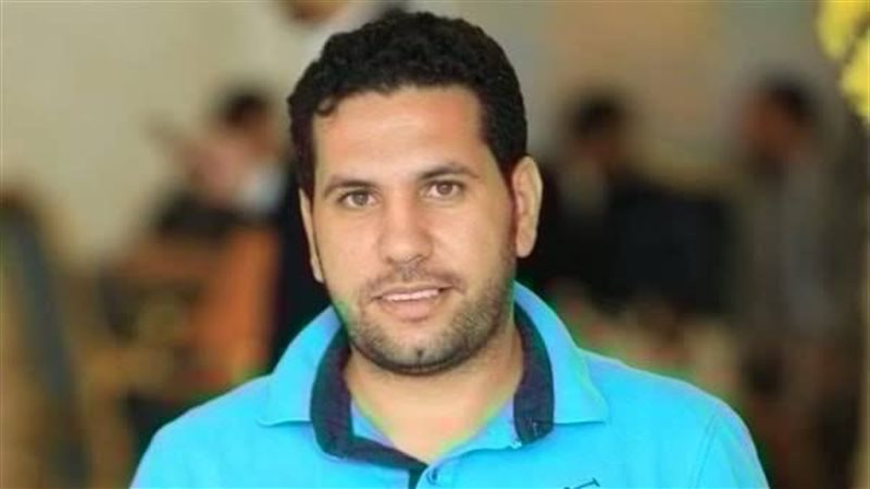 الكاتب الصحفي محمد