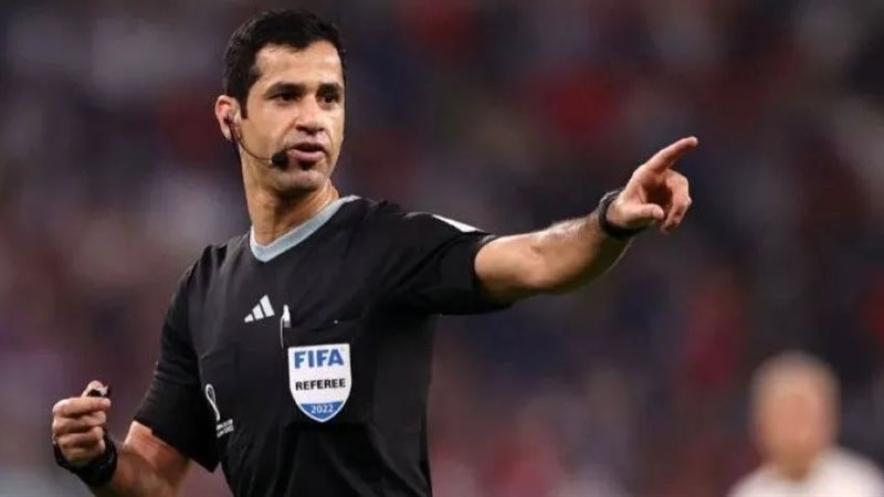 عبد الرحمن الجاسم يُدير لقاء بيراميدز و فلامنجو