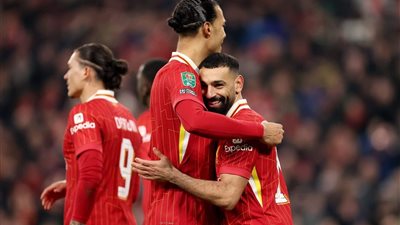 فان دايك ينهي مشكلة صلاح و سلوت.. الملك المصري سيتواجد في قائمة برايتون