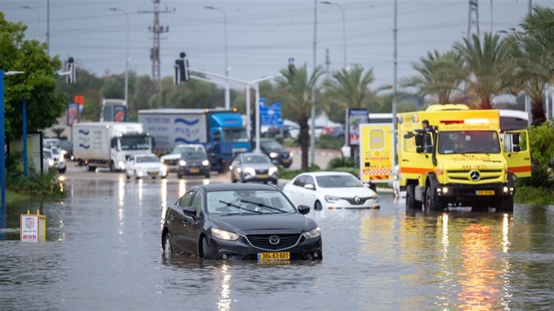 العاصفة بايرون