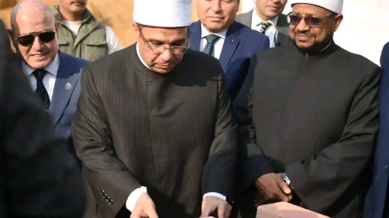 البيومي يضع حجر أساس