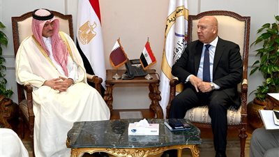 مصر وقطر تبحثان مشروعات تكاملية صناعية ونقل بحري مشترك