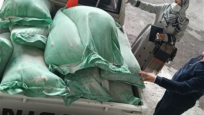 «تموين دمياط» يضبط 30 شيكارة دقيق بلدي مدعم داخل مخابز سياحية