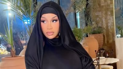 كاردي بي تدعو لزيارة السعودية والتوبة من الكحول والزنا