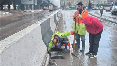 محافظ البحيرة: 1500 معدة وطاقم لرفع تراكمات وتجمعات مياه الأمطار