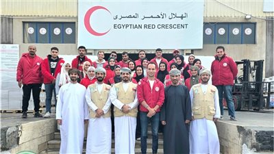 بالتعاون مع السفارة العُمانية بالقاهرة.. إدخال آلاف الخيام إلى قطاع غزة