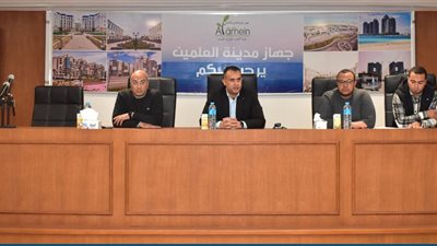 رئيس العلمين الجديدة يتابع تنفيذ «مزارين» ويشدد على الالتزام بالجداول الزمنية