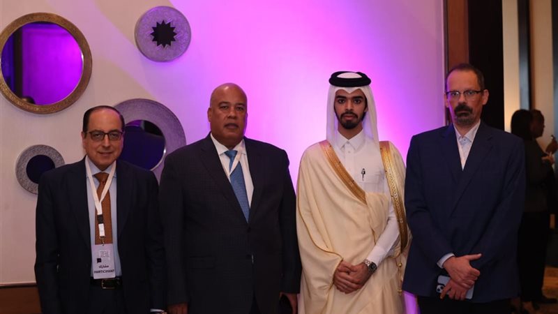 أيمن العشري 