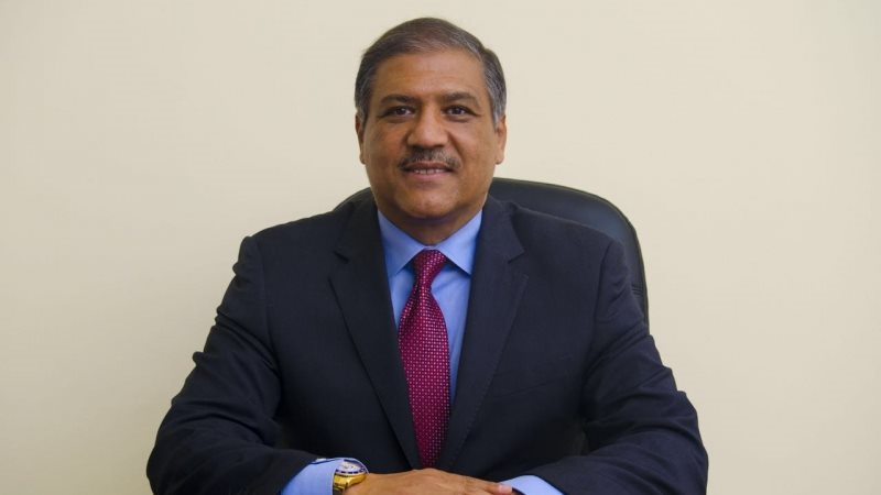 النائب عفت السادات