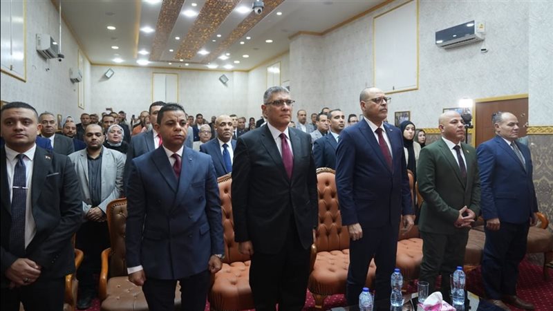 جانب من الندوة 