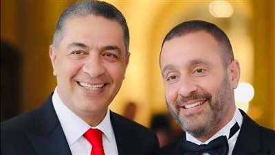 «راجل بيمشيه قلبه وحبه للناس».. المنتج هشام سليمان يدعم السقا بعد أزمته