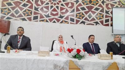 كلية الدراسات الإسلامية والعربية للبنات بسوهاج تحتفي باليوم العالمي للغة العرب