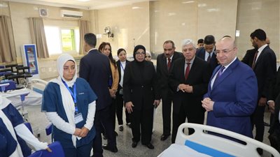 محافظ بنى سويف يثنى على الطفرة النوعية بالتعليم العالى والمعاهد فى عهد السيسي