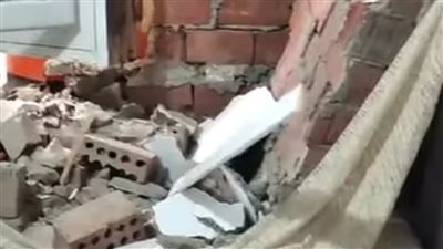 مفيهوش فرامل.. أتوبيس مدرسة خاصة يقتحم غرفة نوم بمدينة بدر| صور