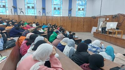 تعليم السويس يطلق مبادرة تعليمية مجانية لدعم طلاب الشهادة الإعدادية  