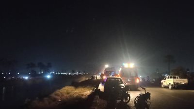 مدير أمن قنا يتابع حادث انقلاب ميكروباص بقرية الجبلاو.. جار استخراج المصابين