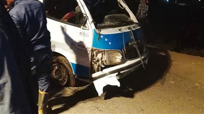 لحظة انتشال الميكروباص من ترعة الشوينة في الجبلاو بقنا | صور