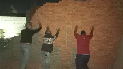 حملة لرفع كفاءة الإنارة وإزالة مخالفة بناء في المهد بحي الأربعين بالسويس